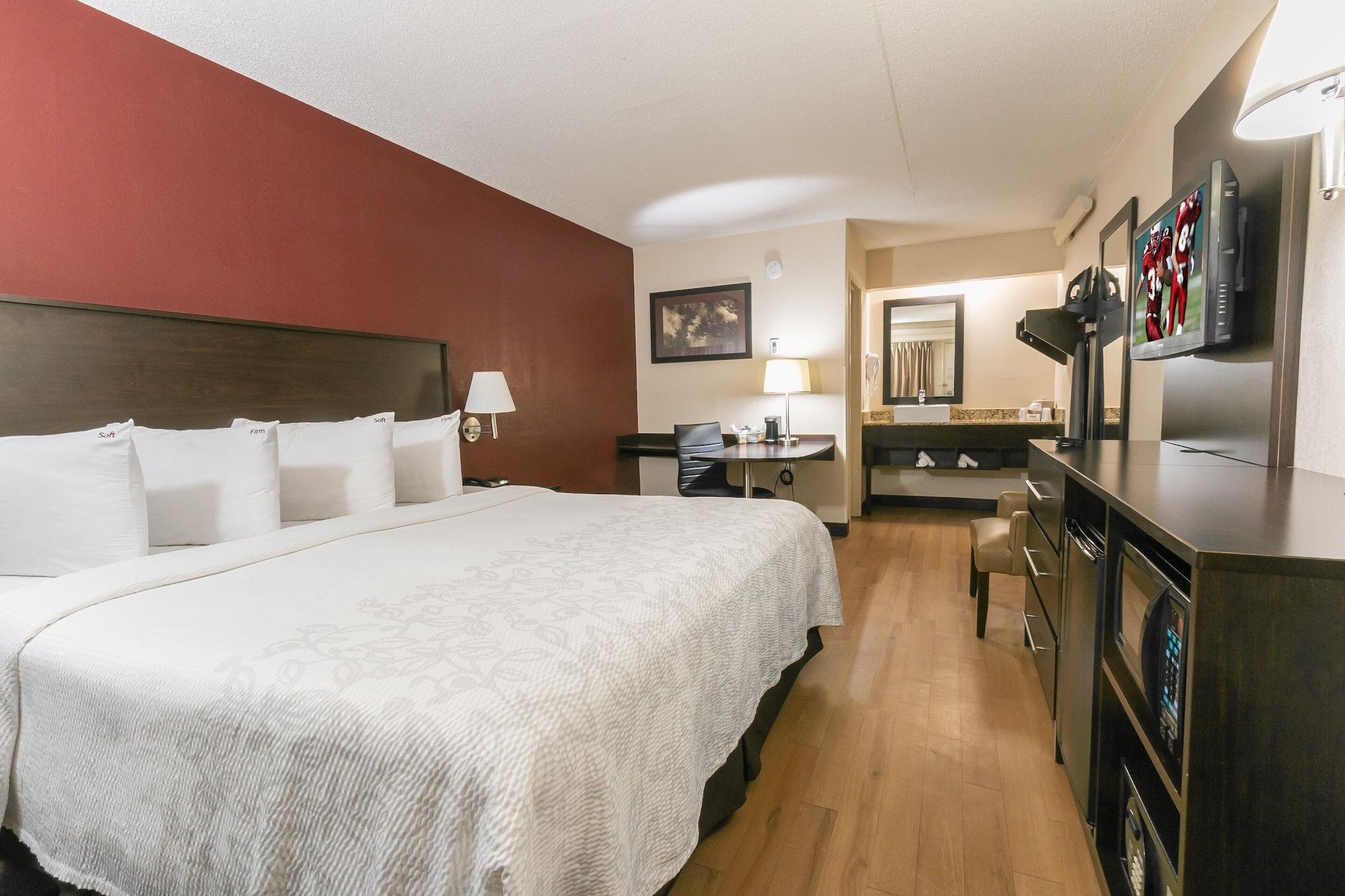 Red Roof Inn PLUS+ West Springfield Exterior foto