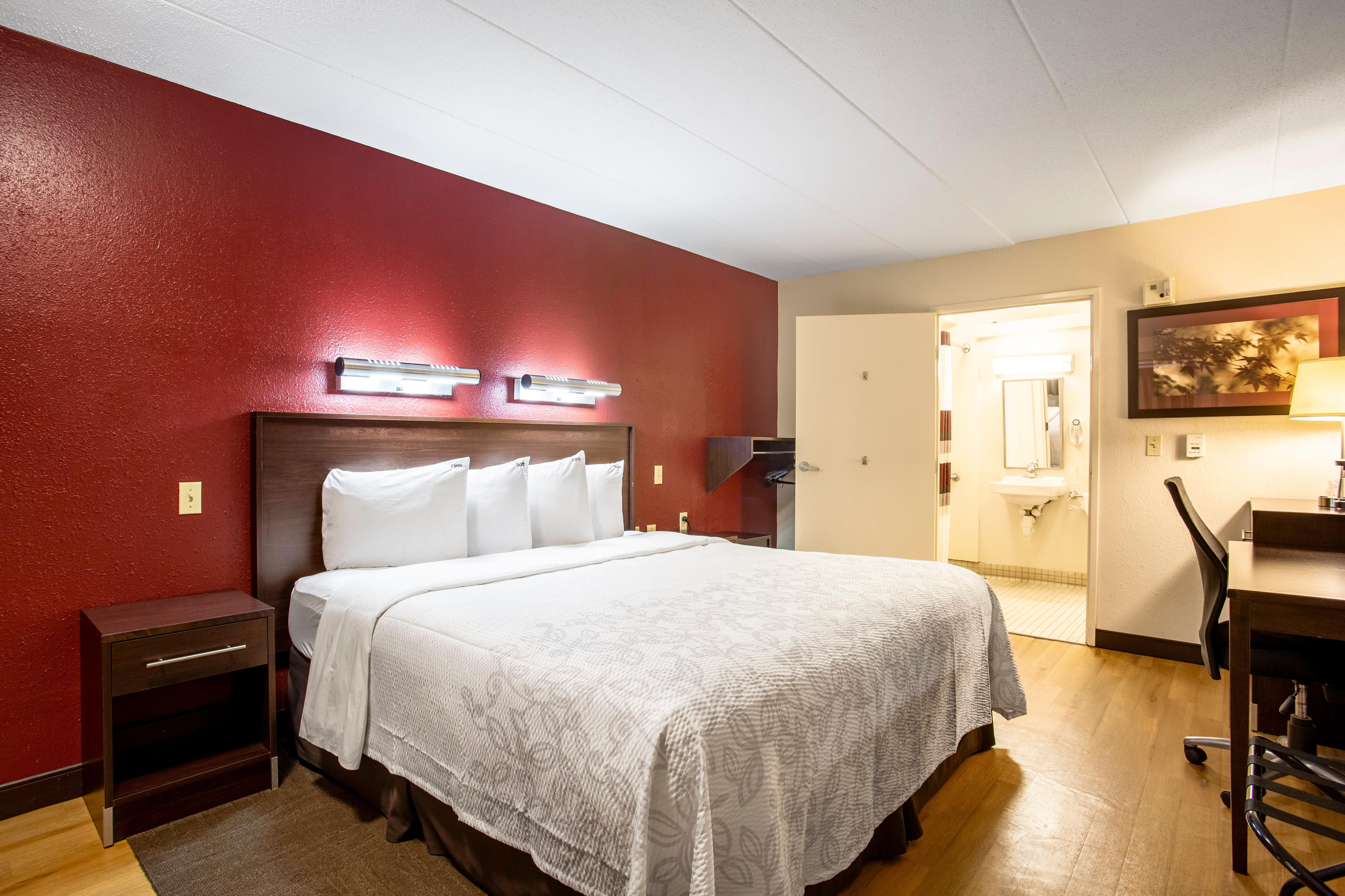 Red Roof Inn PLUS+ West Springfield Exterior foto
