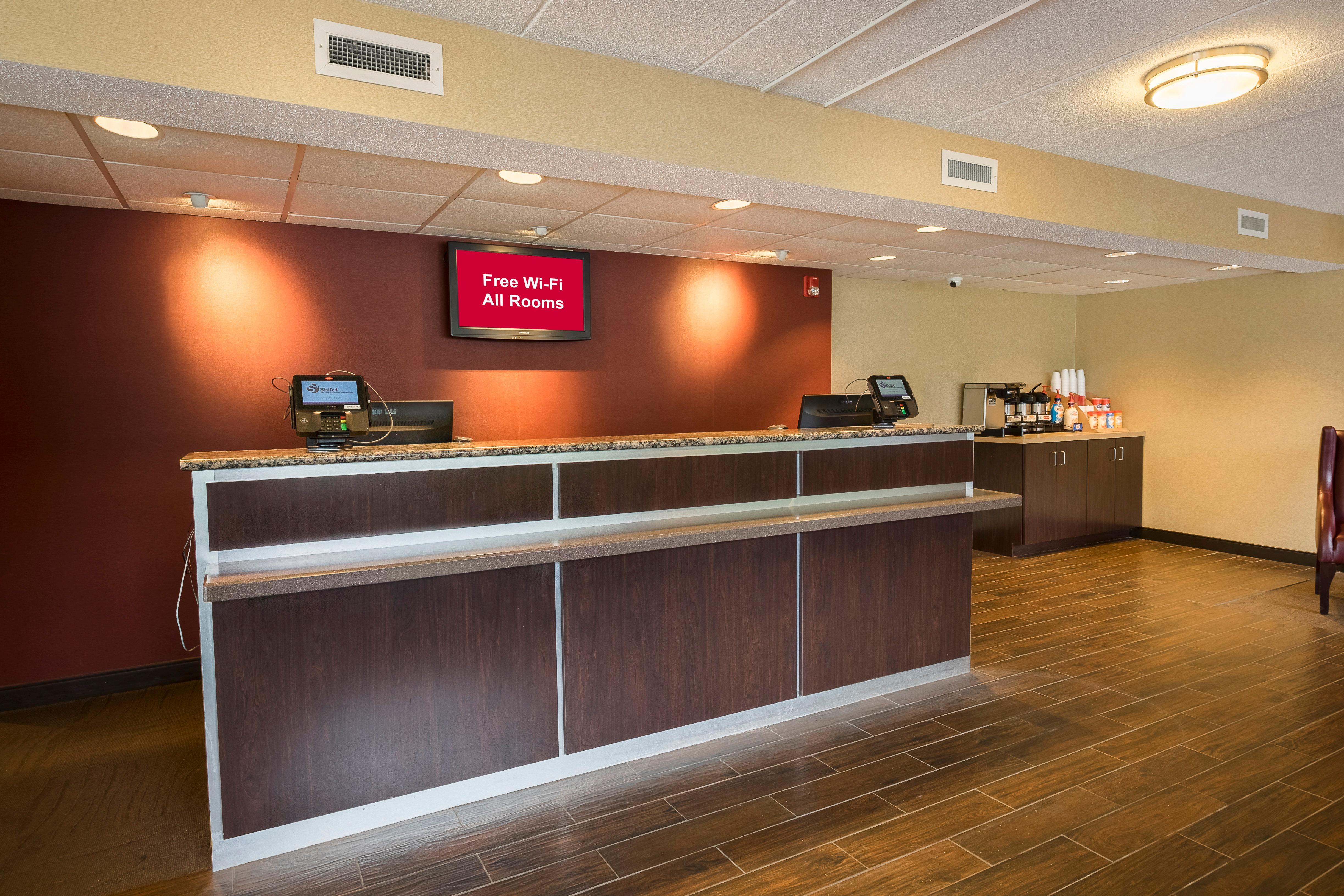 Red Roof Inn PLUS+ West Springfield Exterior foto