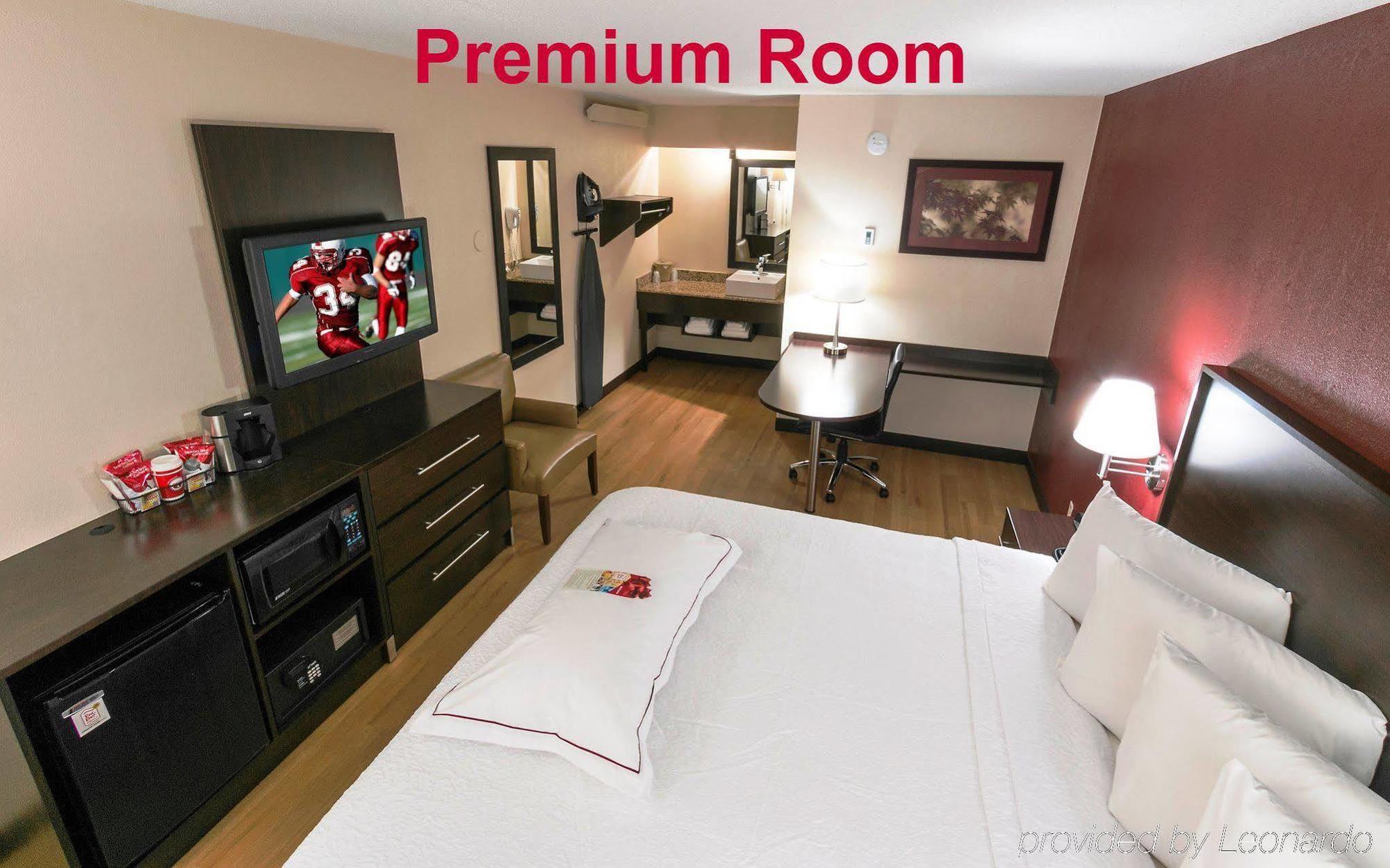 Red Roof Inn PLUS+ West Springfield Exterior foto
