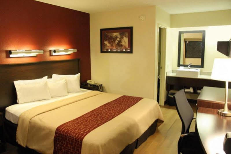 Red Roof Inn PLUS+ West Springfield Exterior foto